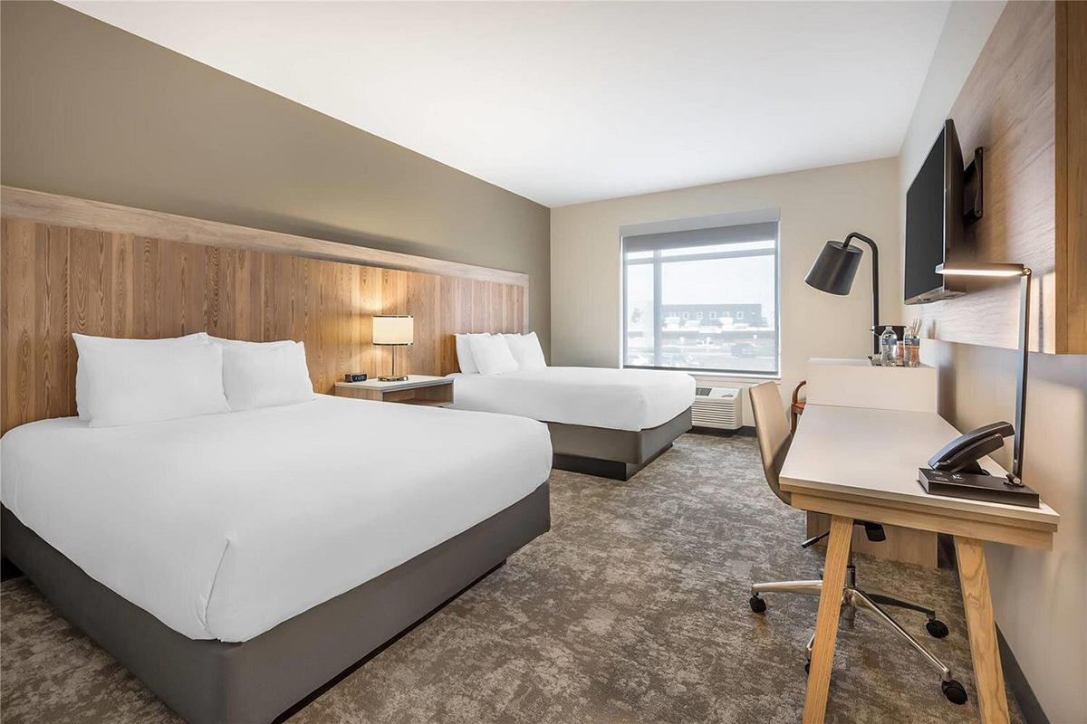accessible-queen-room