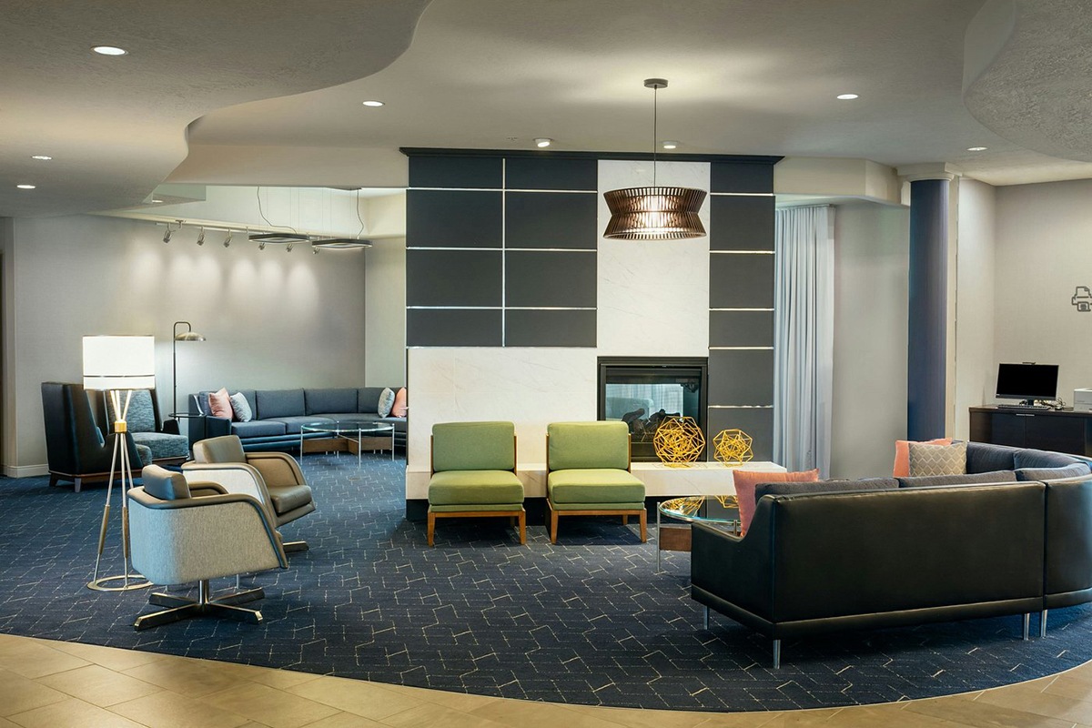 lobby-entrance-seating