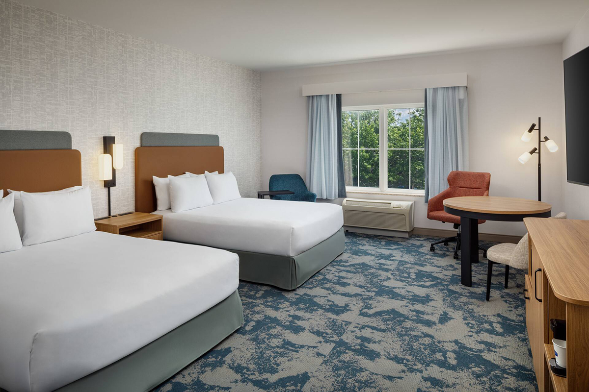 hampton-inn-nashua-4g3a8385-1