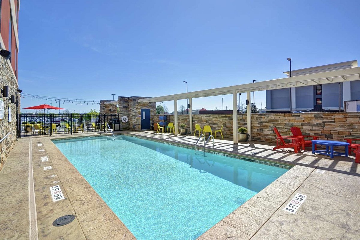 pool (1)