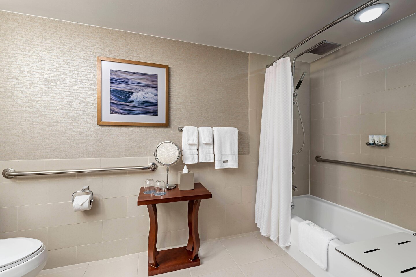 yyzbw-ada-bathroom-6207-hor-clsc