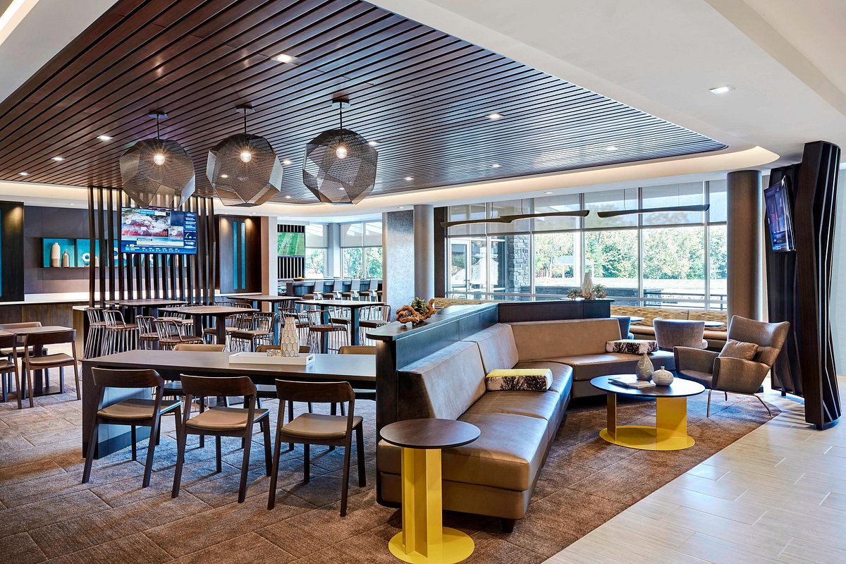 lobby (2)