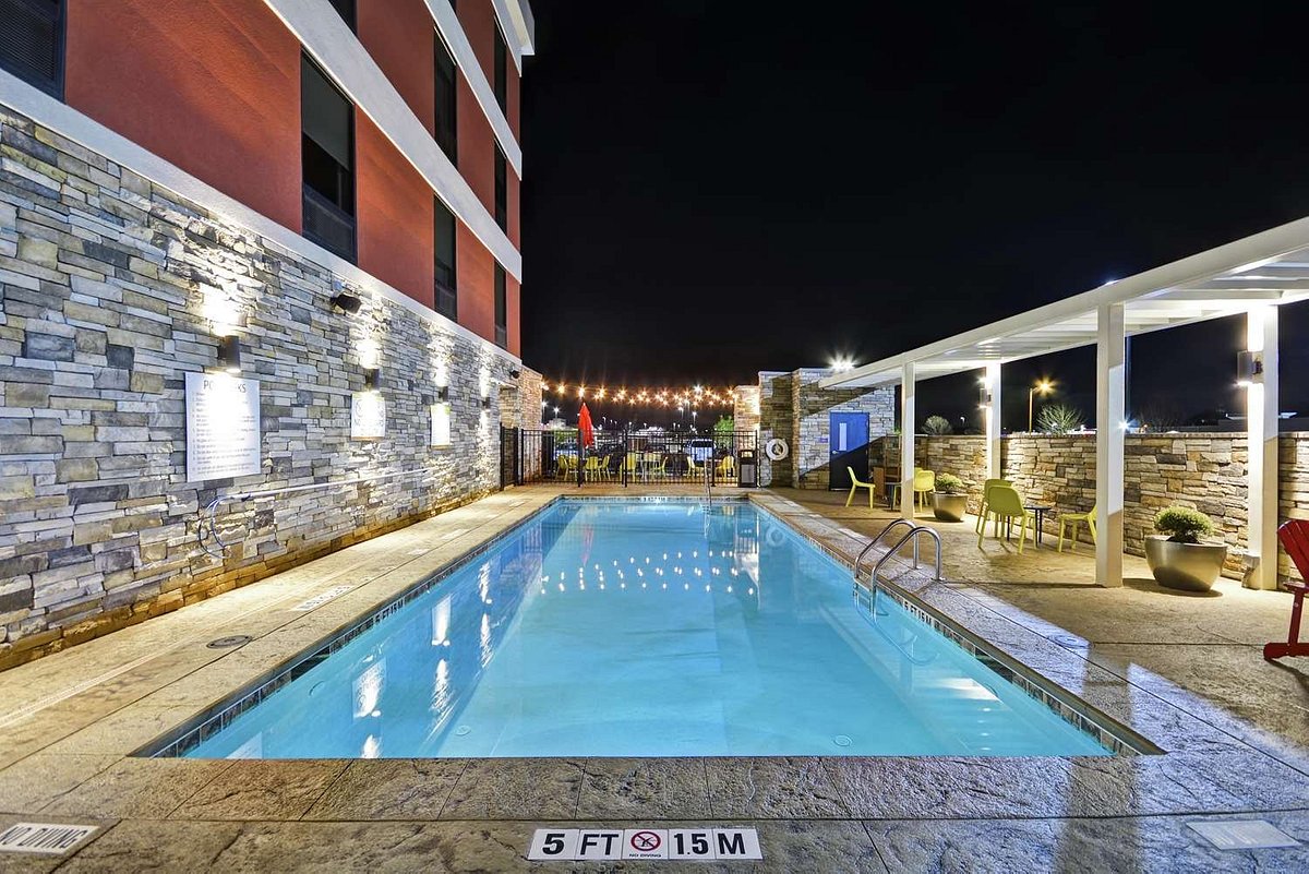 pool (3)